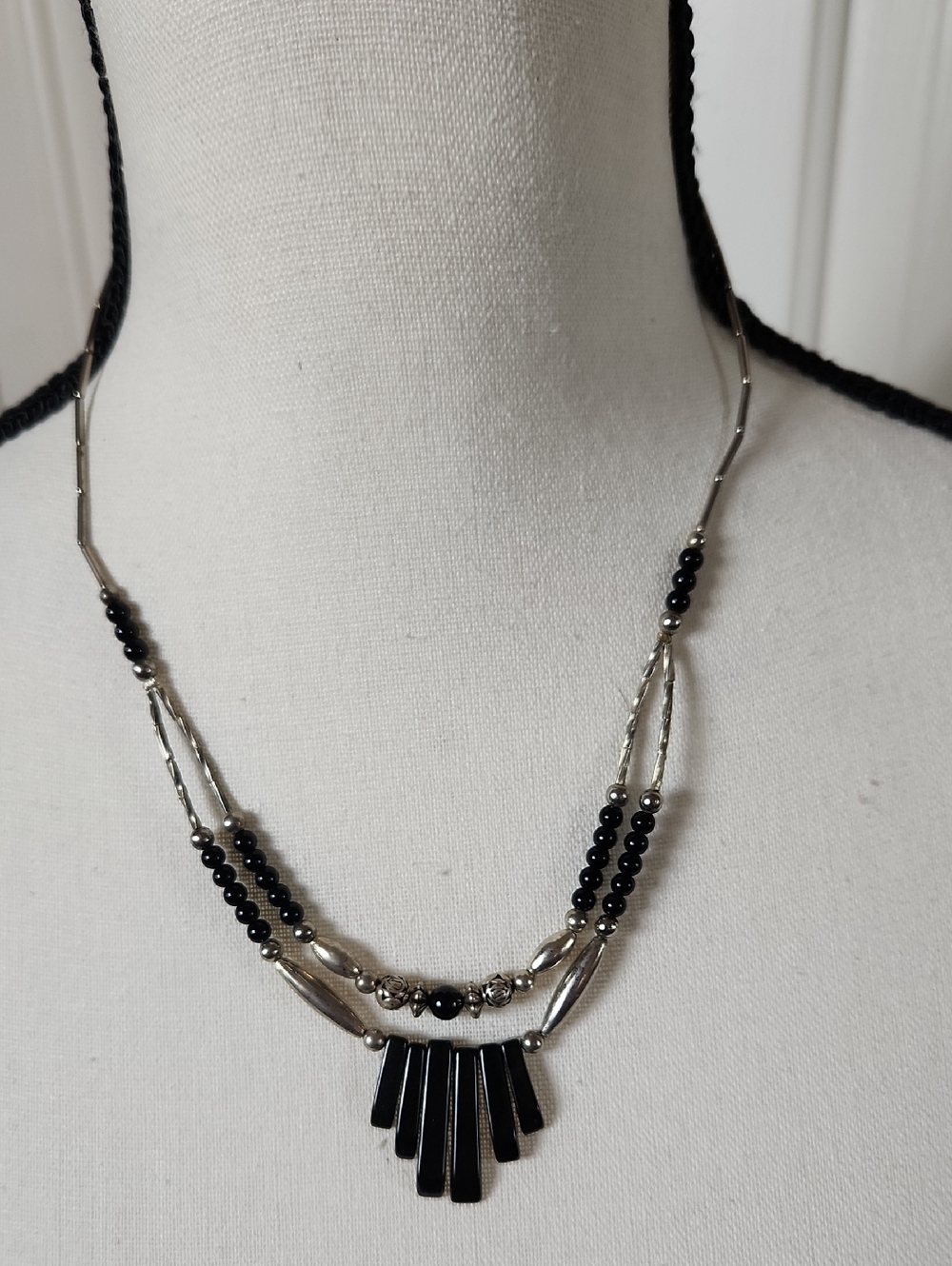 Source Unknown Black and Silver Layered Bead Necklace